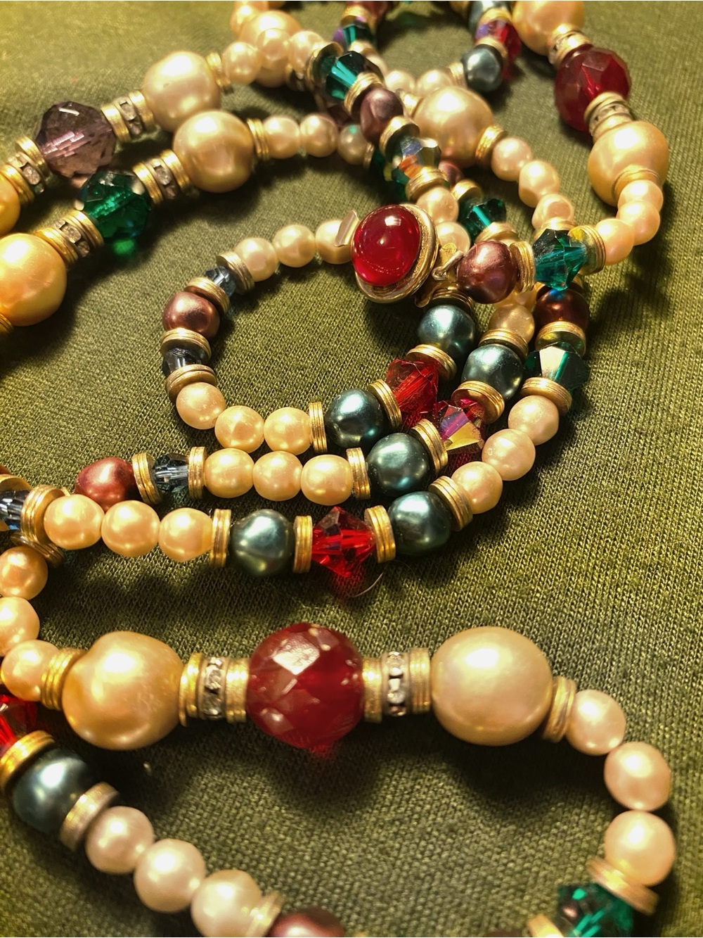 Vintage Diva Multicolor Pearl & Crystal Necklace